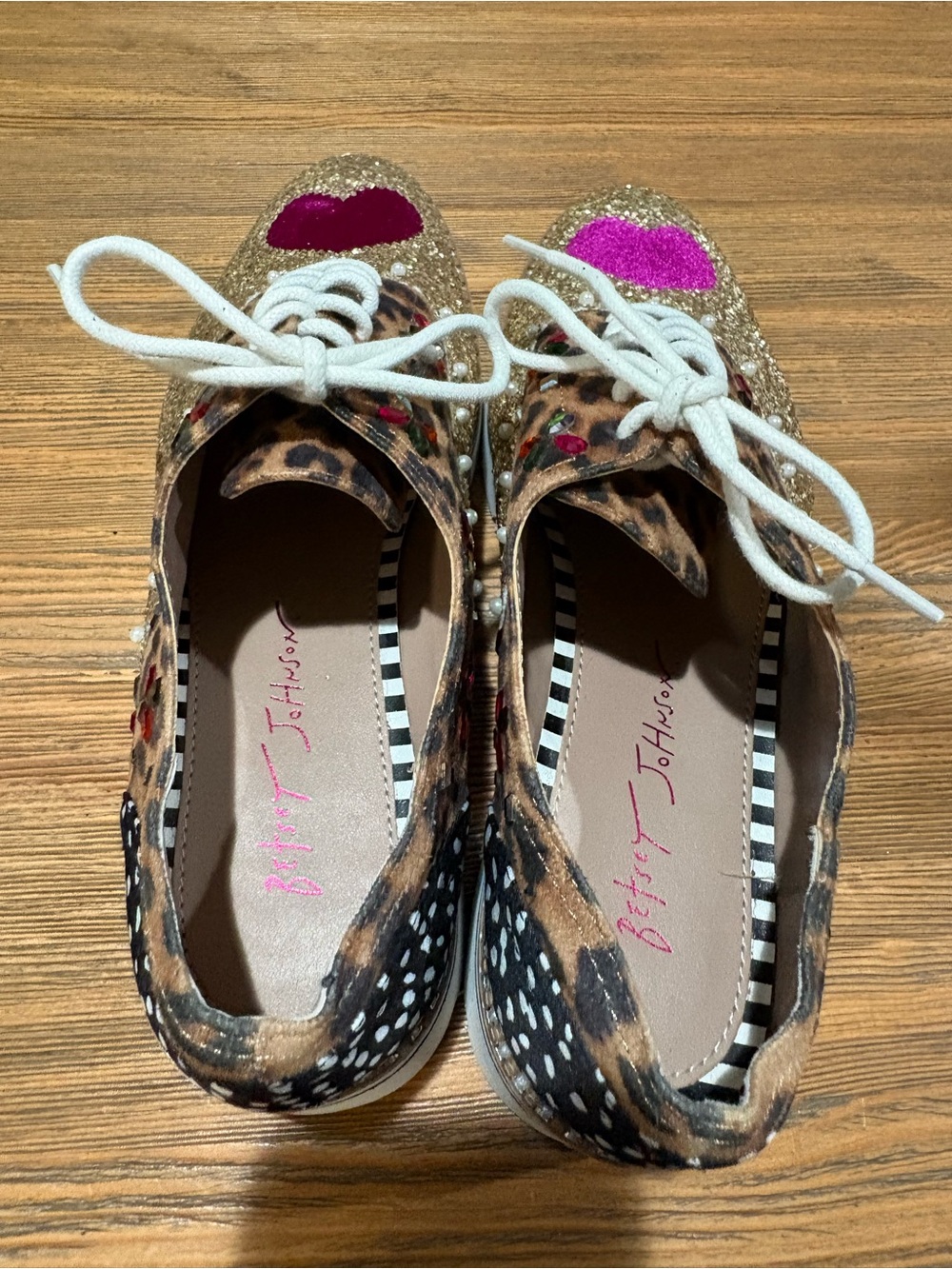 Betsey Johnson Pixxy Soarkl beige Platform see Leather-Look Shoe Interior Label - Picture 14 of 14
